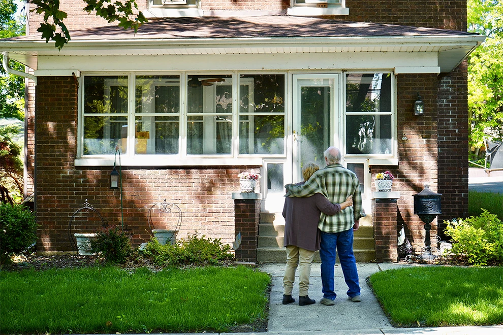 Downsizing - Jeff Buys Your House