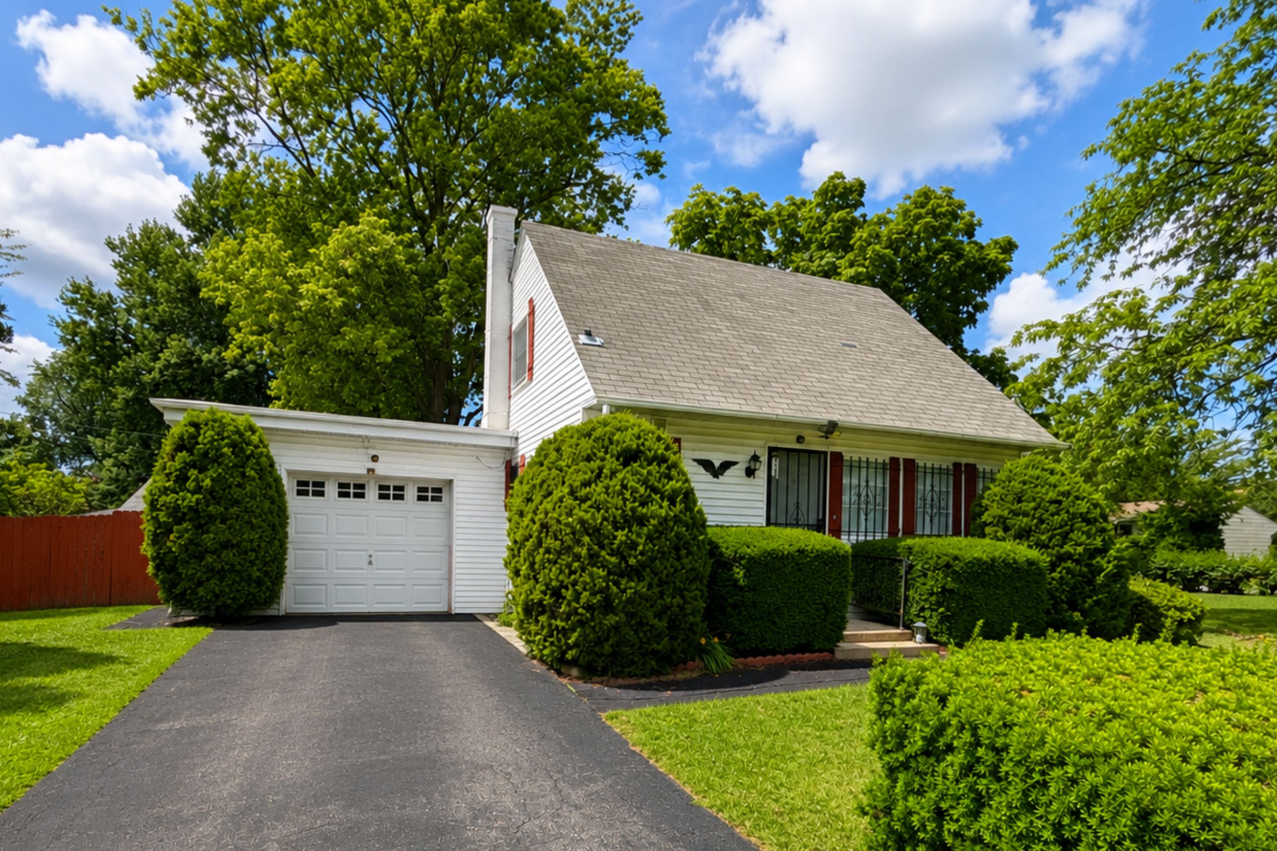 Residential homes in Crest Hill, Illinois