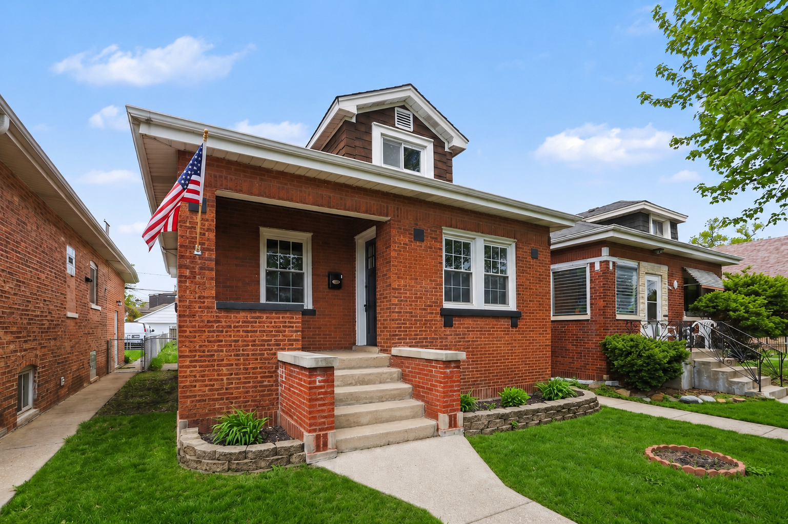Residential homes in Jefferson Park, Illinois