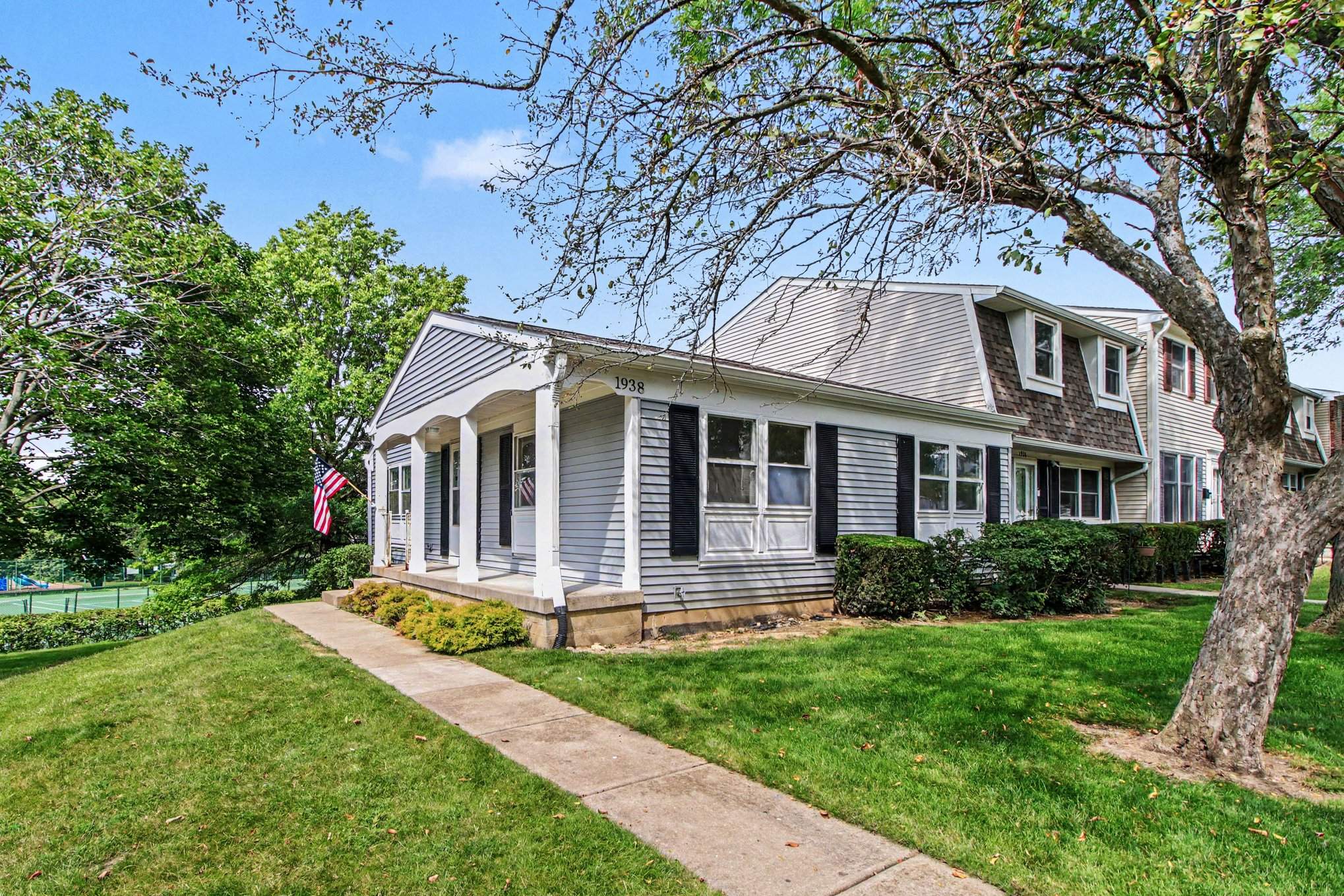 Residential homes in Schaumburg, Illinois