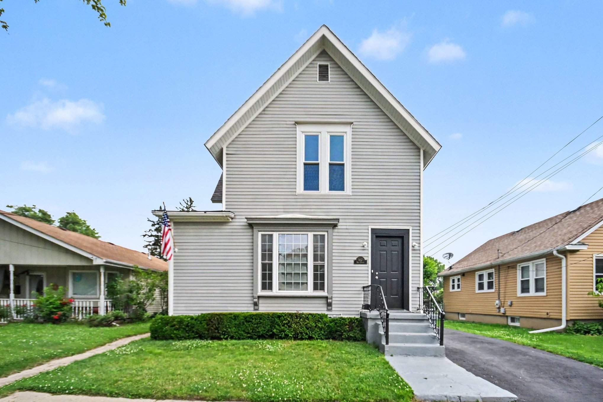 Residential homes in South Elgin, Illinois