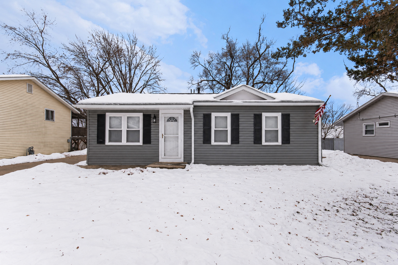 Residential homes in Streamwood, Illinois